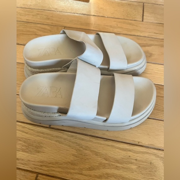 Zara - Slide Sandals - Picture 4 of 7